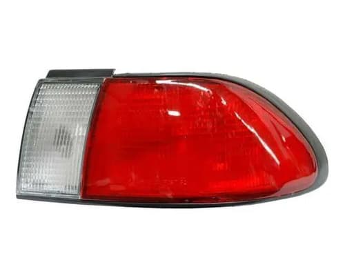 Calavera Nissan Sentra 2000 Rojo/Blanco Con Arnes Derecha