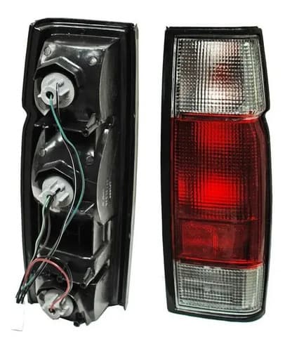 Calavera Nissan Pu D21/ D22 2002-2015 Rojo/Blanco Con Arnes Izquierda
