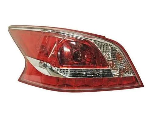 Calavera Nissan Altima 2013-2016 Filo Rojo Izquierda