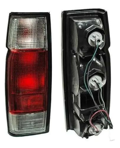 Calavera Nissan Pu D21/ D22 2002-2015 Rojo/Blanco Con Arnes Derecha