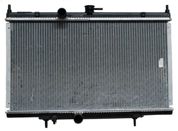 Radiador Nissan Sentra 2007-2012 Std/ Aut L4 2.0L/ 2.5L 14 3/4X 27 1/3 Aluminio Soldado