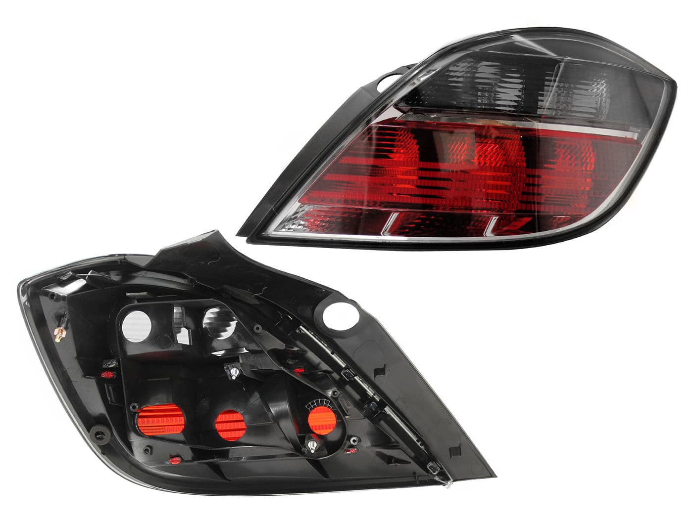 Calavera Derecha Chevrolet Astra Europa 5 Puertas 2007-2008 Sin Arnés Ahumado Rojo