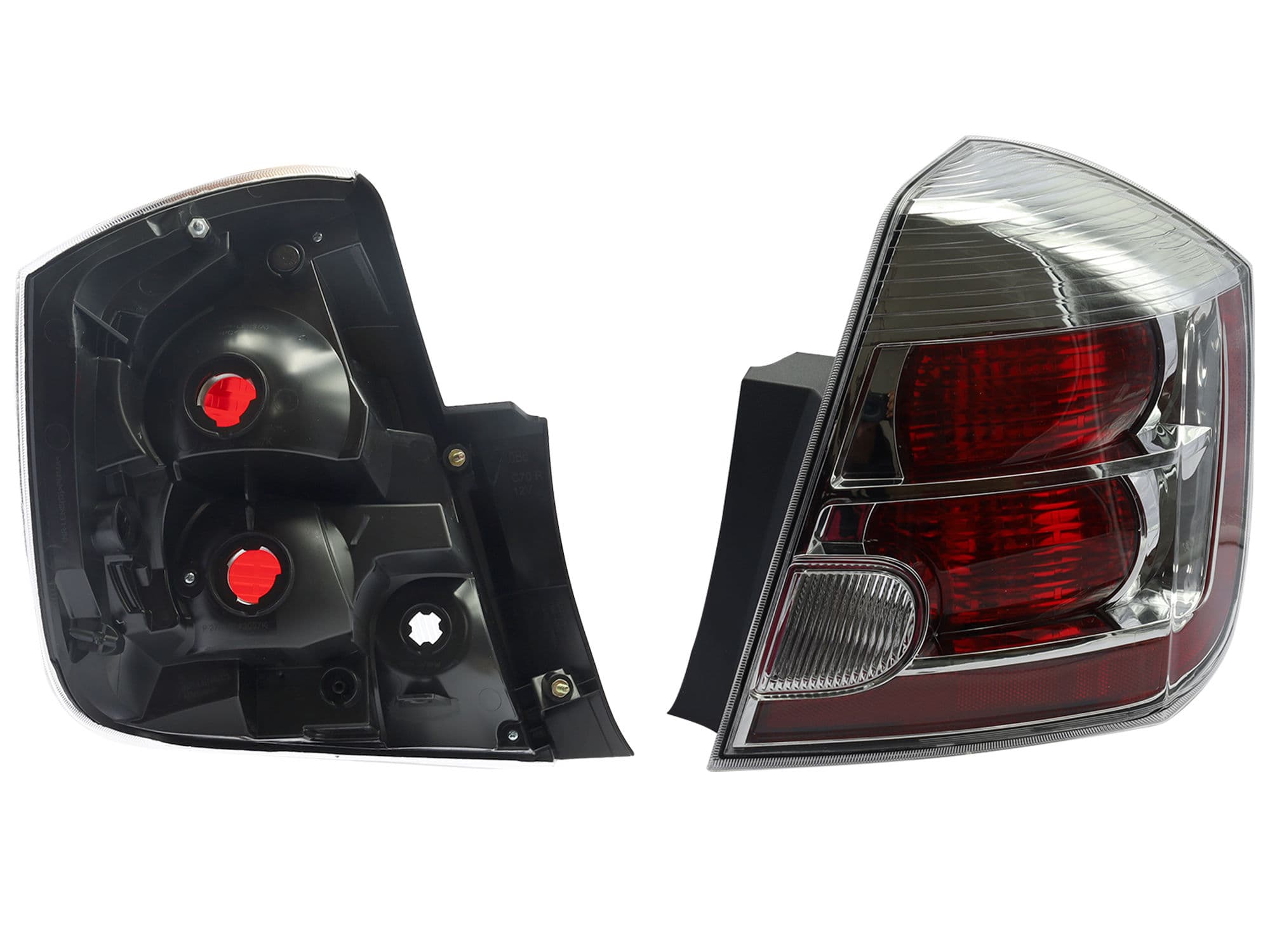 Calavera Derecha Nissan Sentra B-16 2007-2009 Sin Arnés Clara Filo Cromado Rojo Blanco