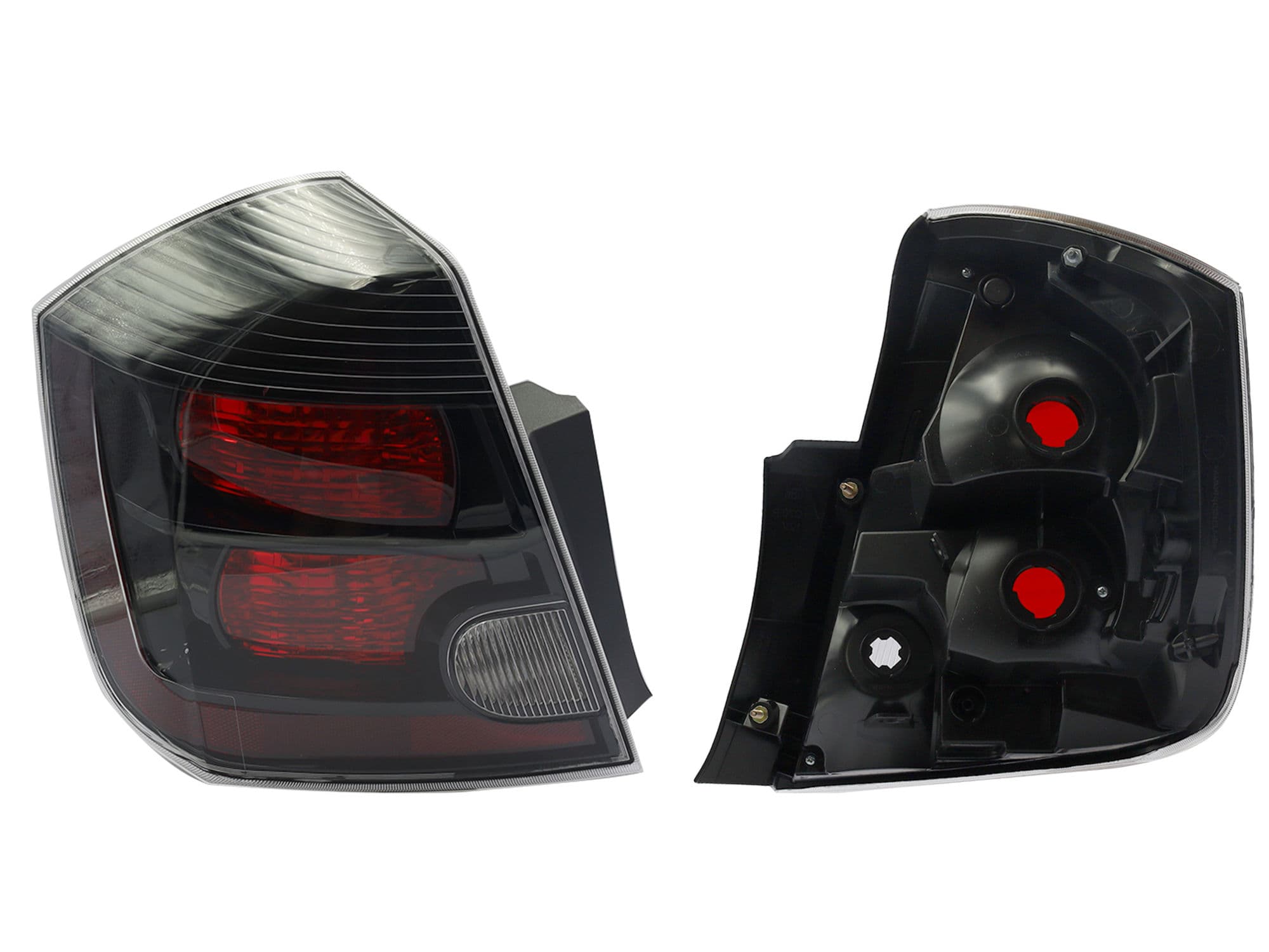Calavera Izquierda Nissan Sentra B-16 SE-R 2007-2009 Sin Arnés Oscura Filo Negro Rojo Blanco