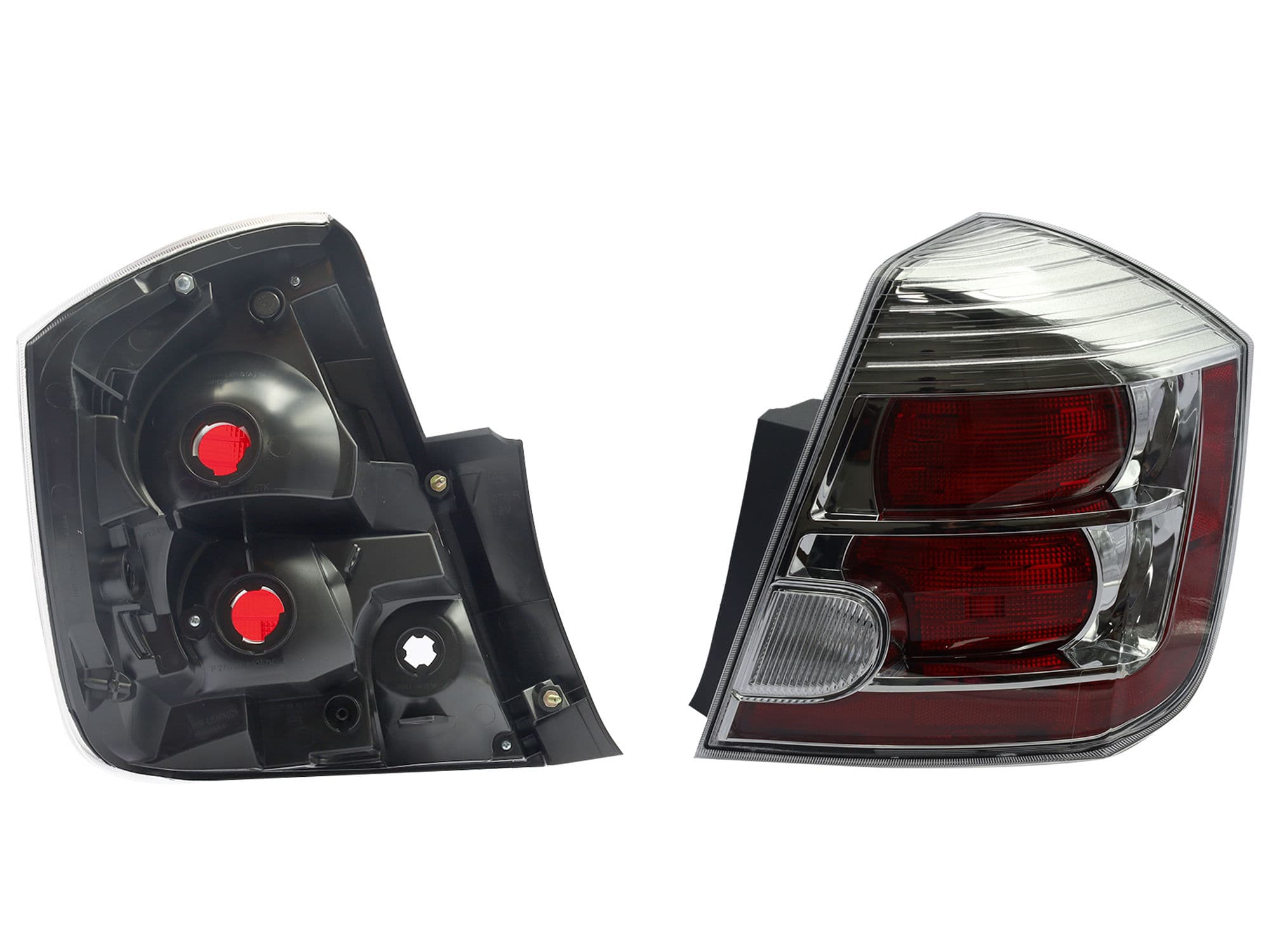 Calavera Derecha Nissan Sentra B-16 2010-2012 Sin Arnés Clara Filo Cromado Rojo Blanco