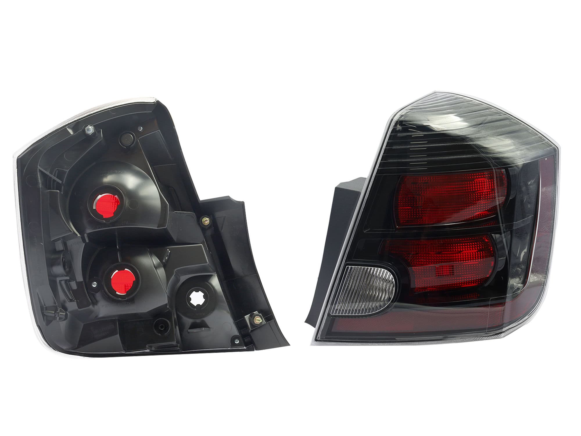 Calavera Derecha Nissan Sentra B-16 SE-R 2010-2012 Sin Arnés Oscura Filo Negro Rojo Blanco