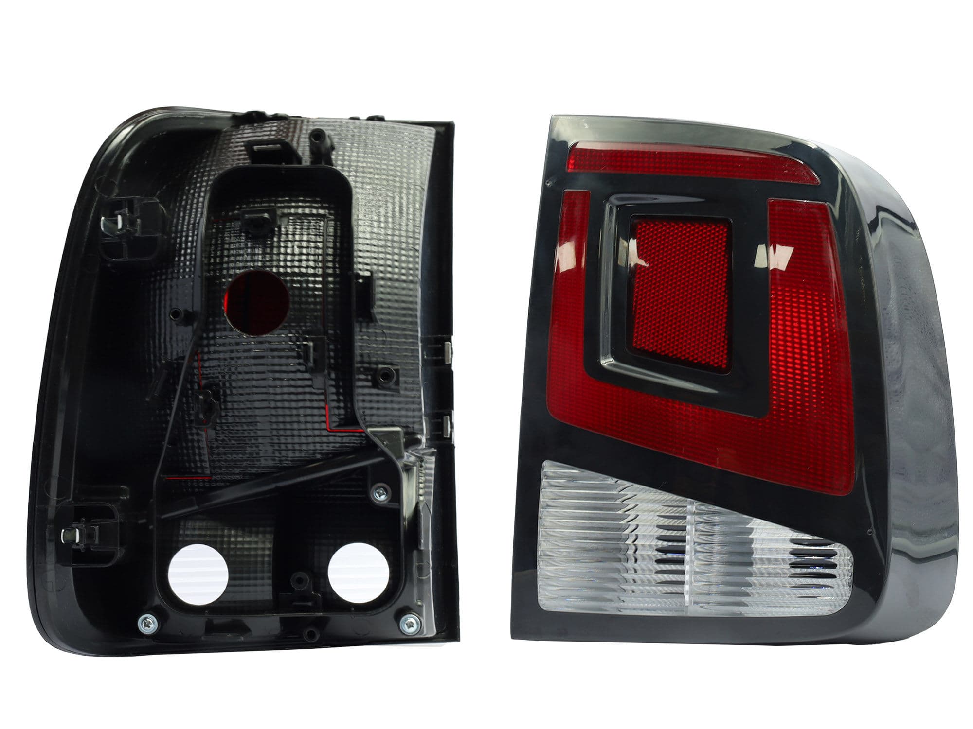 Calavera Derecha Volkswagen Saveiro 2024-2026 Sin Arnés Oscura Filo Negro Rojo Blanco