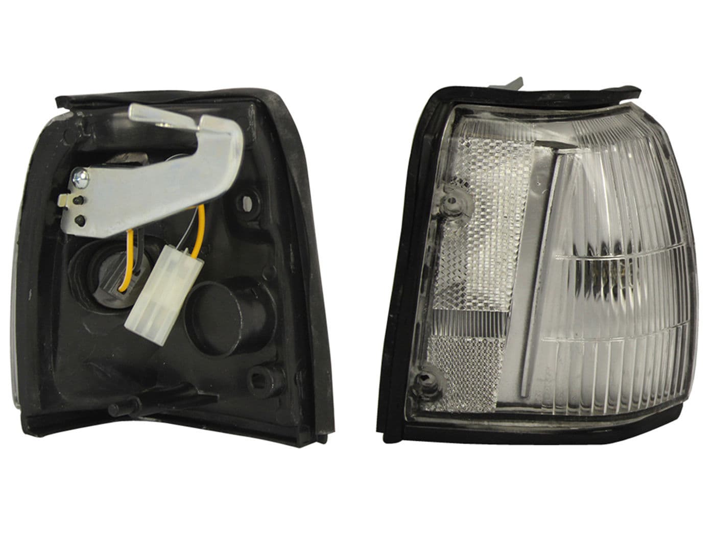 Cuarto Derecho Esquina Nissan Ts-ii 1988-1989 Blanco 2 Piezas