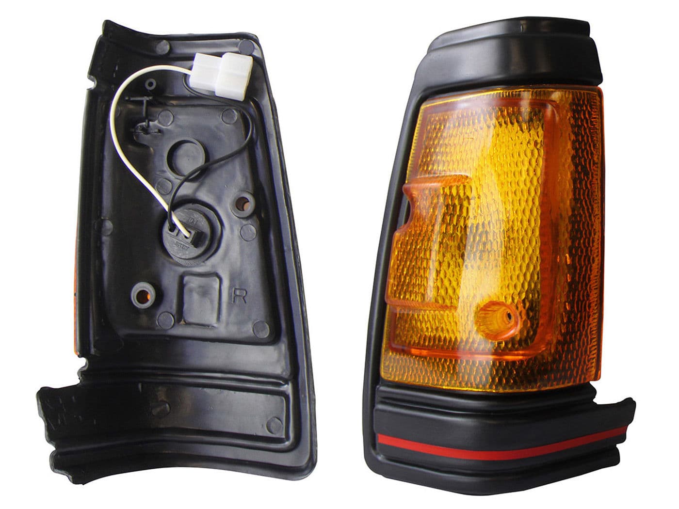 Cuarto Derecho Esquina Nissan 720 1992-1993 Negro 2 Piezas