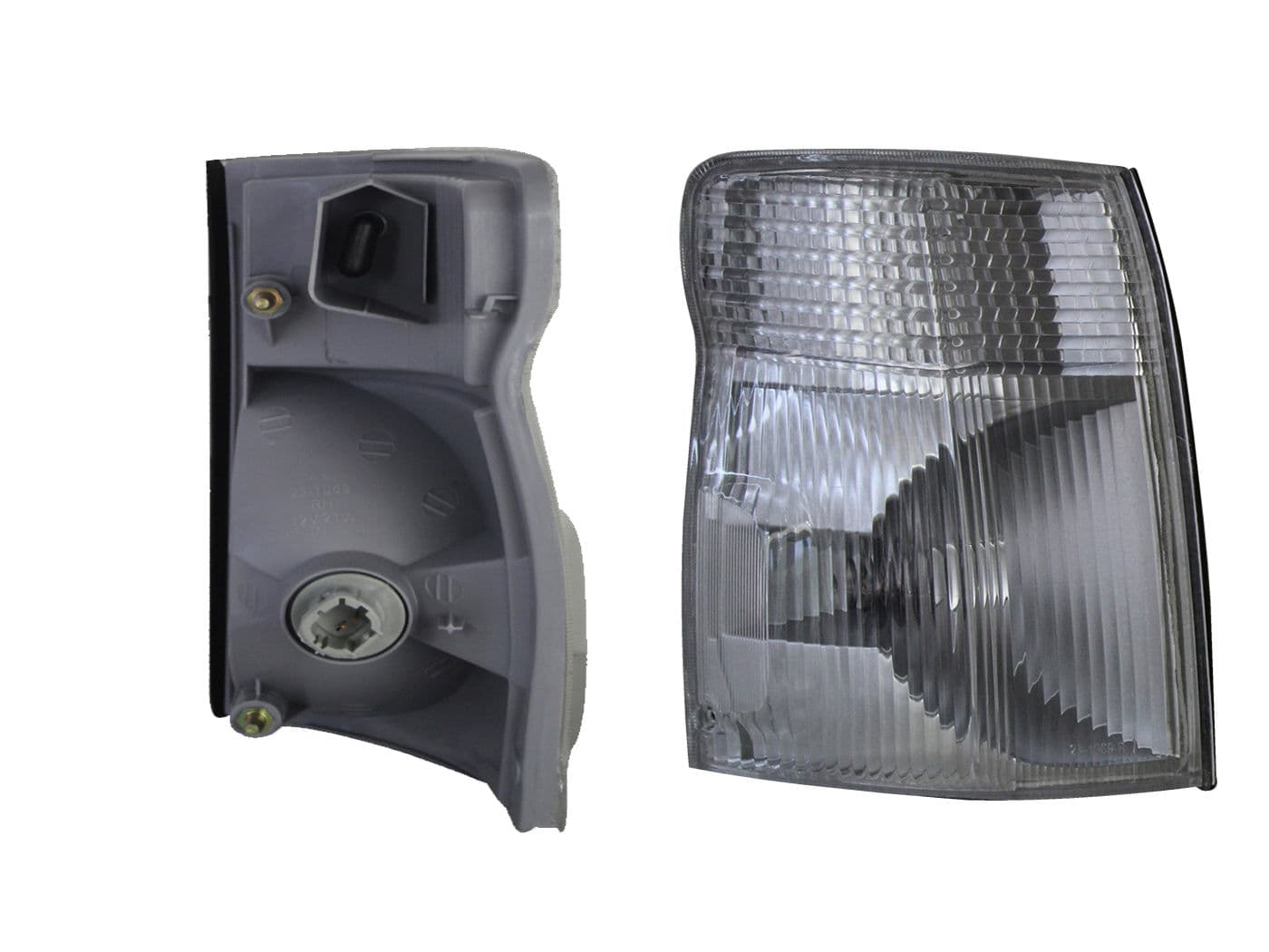 Cuarto Derecho Esquina Nissan Urvan 2002-2006 Blanco