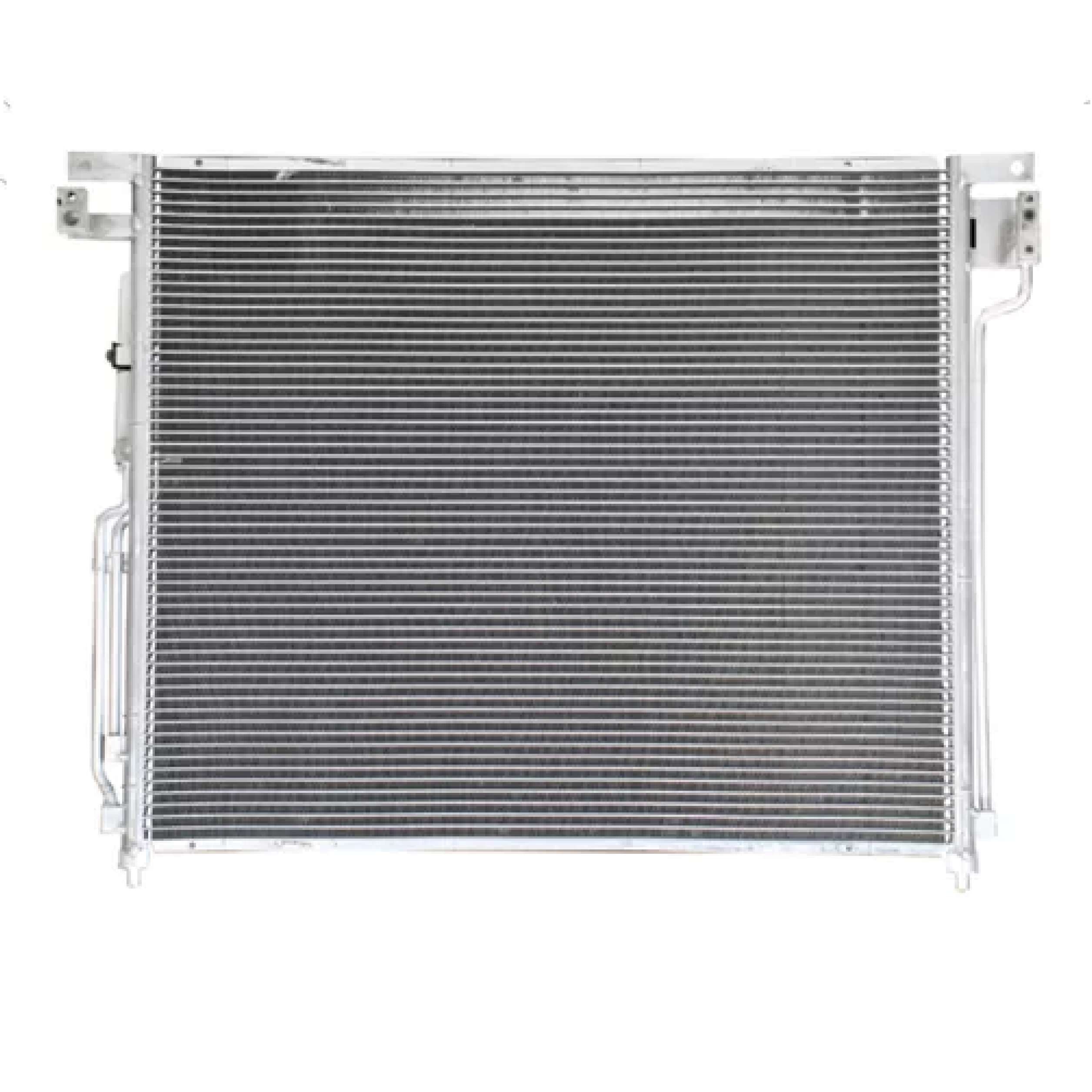 Condensador Con Desidratador Nissan Frontier 2.4 2005-2021 / Nissan Frontier 2.5 2005-2021 / Nissan Frontier 4.0 2005-2021 / Nissan Xterra 2005-2015 / Nissan Pathfinder 2005-2012